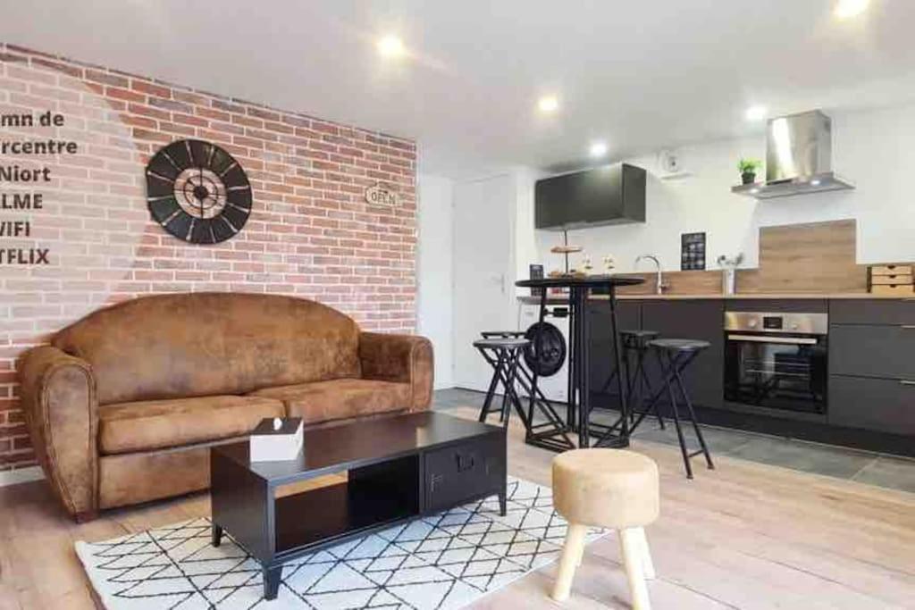 L'Atelier D'Emilie Lejlighed Bessines Eksteriør billede